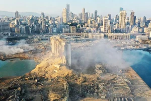 Thủ đô Beirut tan hoang sau vụ nổ năm 2020. Ảnh: CNN