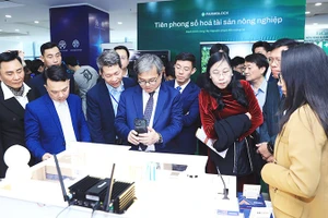 Hà Nội ra mắt Sàn giao dịch công nghệ và Chợ chuyển đổi số. Ảnh: Hanoi.gov