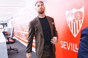 Sergio Ramos giải cứu Sevilla