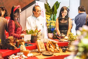 Phở Museum kể lại hành trình 100 năm phở Việt bằng nhiều chất liệu độc đáo. Ảnh: BẢO TÀNG CUNG CẤP