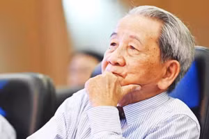 Nhà thơ Hoài Vũ.