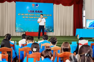 Anh Nguyễn Hữu Nhơn chia sẻ khởi nghiệp từ ốc bươu đen với giới trẻ.