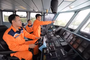 Mỗi chuyến xuất biển đều gắn với nhiệm vụ cứu người, tài sản của nhân dân.