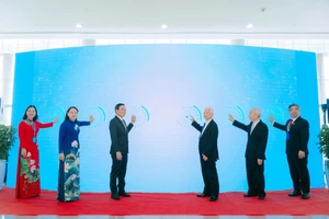 Ra mắt ứng dụng “An sinh xã hội số Thành phố Hồ Chí Minh”. Ảnh: Ủy ban Mặt trận Tổ quốc Việt Nam Thành phố Hồ Chí Minh