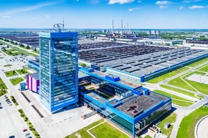 Nhà máy sản xuất ô-tô Lada ở Tolyatti. 