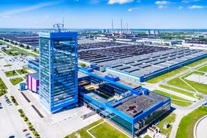 Nhà máy sản xuất ô-tô Lada ở Tolyatti. 