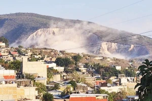 Động đất đã gây ra tình trạng sạt lở tại Guerrero. Ảnh: AFP