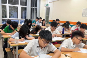 Thêm trường công lập cho học sinh THPT