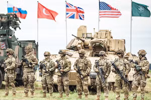 NATO đang chia rẽ về nâng chi tiêu quốc phòng. Ảnh: EUCOM