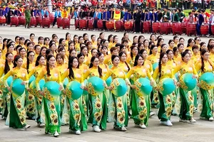 Lan tỏa giá trị áo dài trong đời sống hiện đại