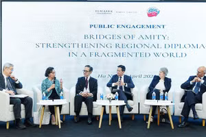 Các diễn giả tham gia sự kiện.