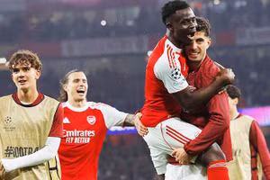 Arsenal trên đỉnh vinh quang