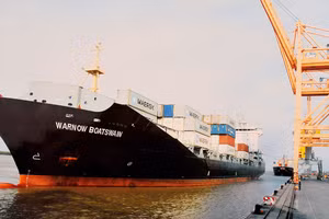 Chi phí logistics gia tăng trực tiếp làm thu hẹp biên lợi nhuận. Ảnh: BẮC SƠN
