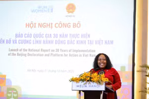 Bà Caroline Nyamayemombe phát biểu tại Hội nghị. Ảnh: UN WOMEN