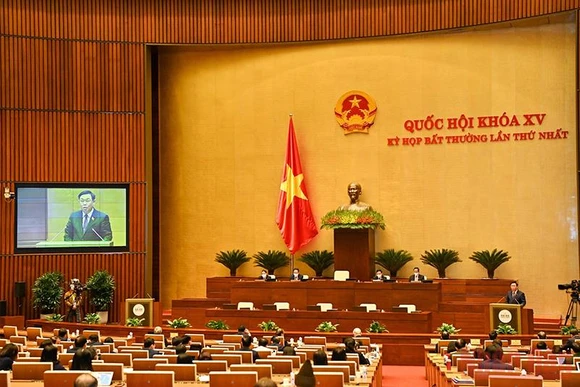 Chủ tịch Quốc hội Vương Đình Huệ phát biểu bế mạc kỳ họp. 