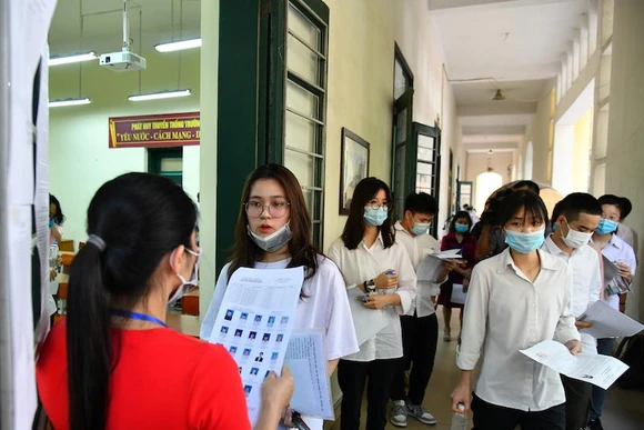 Tại Kỳ thi tốt nghiệp trung học phổ thông năm 2021. Ảnh: THUỶ NGUYÊN