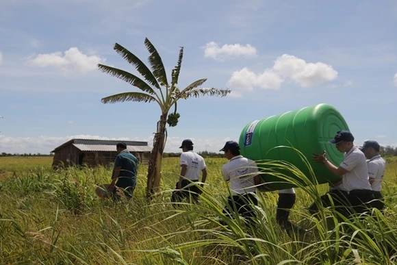 BIDV triển khai chương trình “Nước ngọt cho cuộc sống Xanh” tại ĐBSCL.