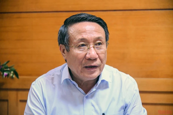 Đồng chí Hà Sỹ Đồng, Phó Chủ tịch Thường trực Ủy ban nhân dân, đại biểu Quốc hội khóa XIII, XIV tỉnh Quảng Trị. (Ảnh: THÀNH ĐẠT)