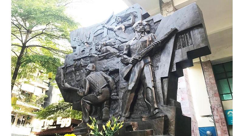 Vị trí nào cho tượng đài Quyết tử để Tổ quốc quyết sinh? Vị trí nào cho tượng đài Quyết tử để Tổ quốc quyết sinh?