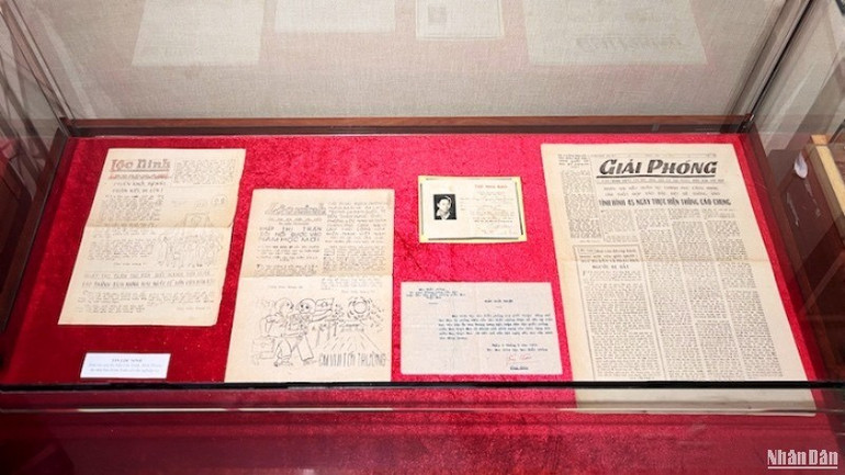 Một số bản thảo tác phẩm, bài báo trên tờ "Giải phóng" của nhà báo Kim Toàn. img-2471-3-4212.jpg