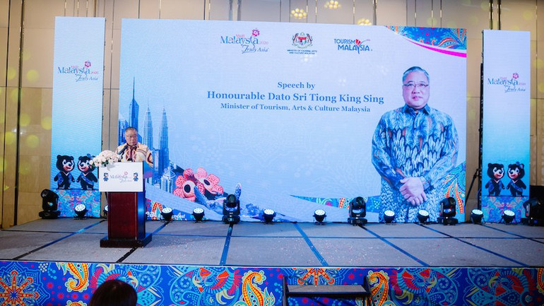 Bộ trưởng Du lịch, Nghệ thuật và Văn hóa Malaysia phát biểu chào mừng chuỗi sự kiện quảng bá, xúc tiến du lịch Malaysia tại Việt Nam. ngai-dato-sri-tiong-king-sing.jpg