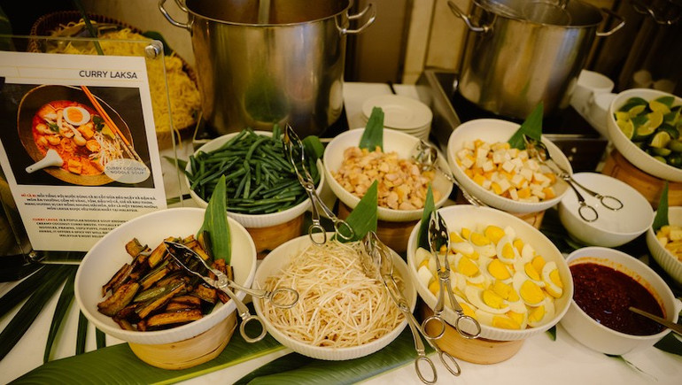 Ẩm thực Malaysia đa dạng và hấp dẫn nhờ sự hòa trộn nguyên liệu, hương vị... của một đất nước đa dân tộc. mia-0481.jpg