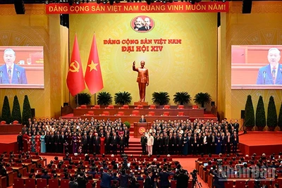 Ban Chấp hành Trung ương khóa XIV ra mắt Đại hội. (Ảnh: nhandan.vn)