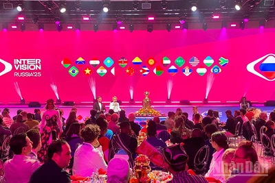 Lễ bốc thăm thứ tự biểu diễn của các thí sinh tham dự vòng chung kết cuộc thi âm nhạc quốc tế “Intervision 2025”. (Ảnh: NGUYỄN HOÀNG)