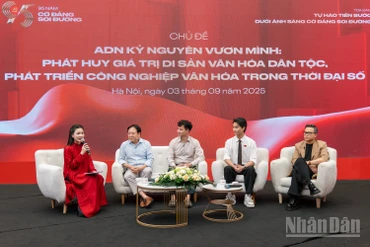 Tọa đàm "ADN Kỷ nguyên vươn mình: Phát huy giá trị di sản văn hóa dân tộc, phát triển công nghiệp văn hóa trong thời đại số" diễn ra sôi nổi trong khuôn khổ Triển lãm “95 năm Cờ Đảng soi đường”.