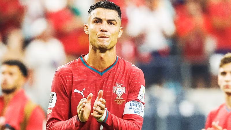 Theo dữ liệu FIFA, 51% thời gian di chuyển của Ronaldo là đi bộ.