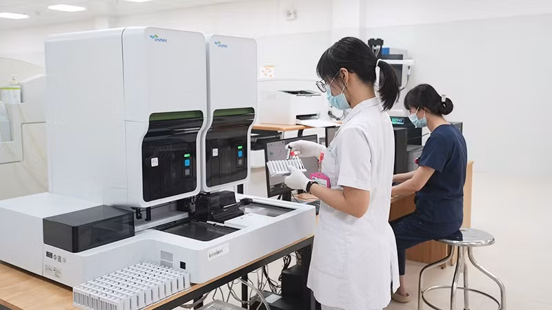 Bệnh viện Nhi cơ sở 2 được đầu tư hệ thống trang thiết bị y tế hiện đại. Ảnh: BÁO NHÂN DÂN