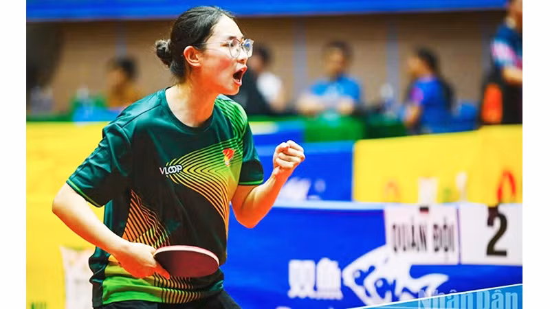 Tay vợt Lâm Thu Cúc. Ảnh: BẢO LONG