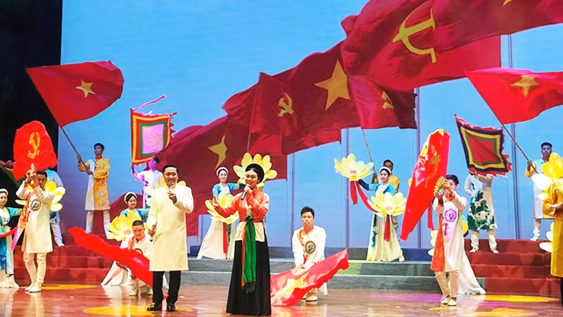 Tôn vinh nửa thế kỷ sân khấu nước nhà