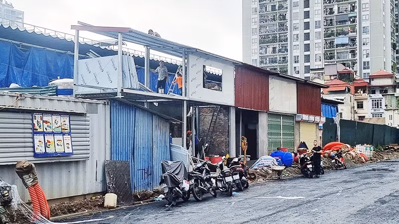 Tiếp diễn nhà “siêu mỏng” trên đường Nguyễn Tuân