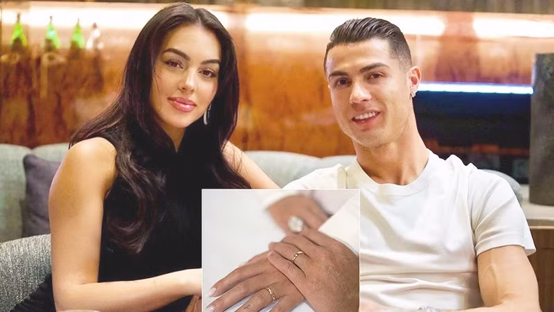 Ronaldo bí mật kết hôn