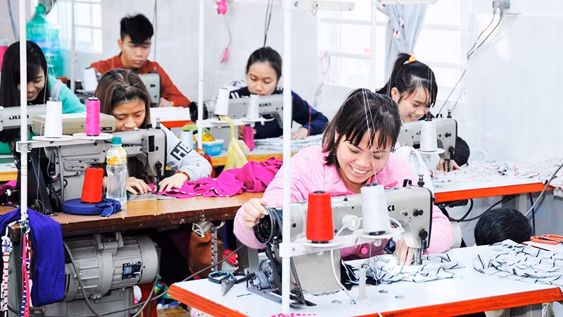 Các cơ sở sản xuất, kinh doanh cá thể là đối tượng được mở rộng thu thập thông tin điều tra. Ảnh: NAM NGUYỄN