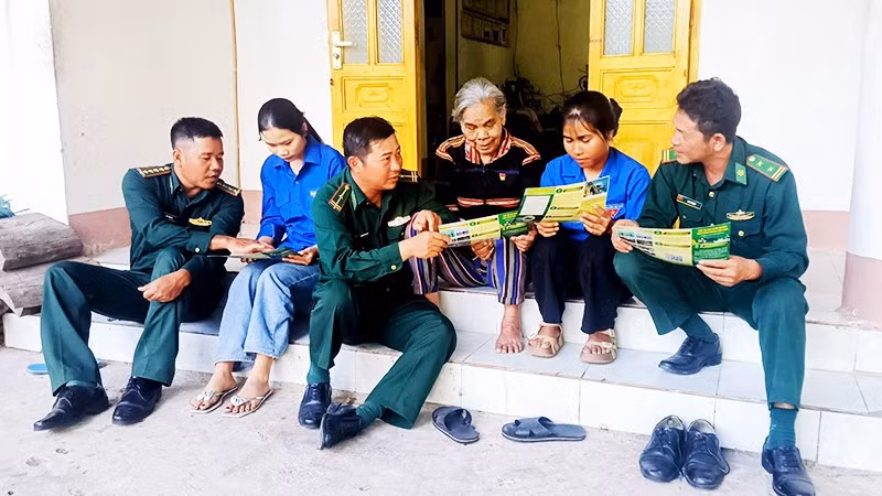 Già làng, người có uy tín là lực lượng nòng cốt phát huy sức mạnh “thế trận lòng dân” nơi biên cương.