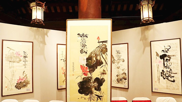 Không gian trưng bày “Sen và Kiều”. 122.jpg
