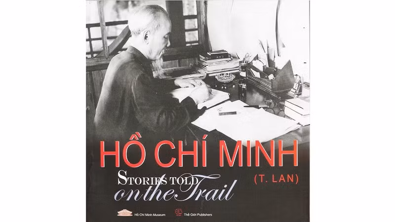 Bìa cuốn hồi ký, “Vừa đi đường vừa kể chuyện” (bản tiếng Anh).