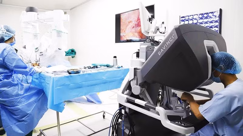 Từ ngày 1/7/2025, người khám, chữa bệnh sử dụng dịch vụ theo yêu cầu vẫn được quỹ BHYT thanh toán phần chênh lệch. Ảnh: SONG ANH