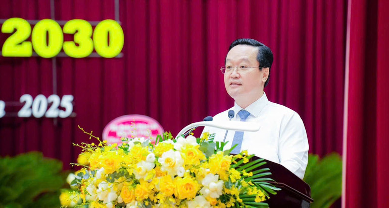 Đồng chí Nguyễn Đức Trung, Bí thư Tỉnh ủy Nghệ An phát biểu chỉ đạo Đại hội. z6855405746484-3864f3b822420c260a0955bca1a11c3c.jpg