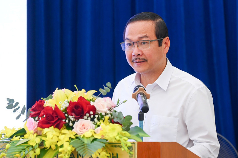 Tổng Biên tập Báo Nông nghiệp và Môi trường Nguyễn Ngọc Thạch phát biểu khai mạc chương trình tập huấn. z7118954324957-d2683d9952c182ccf9bfbd4f24861451.jpg