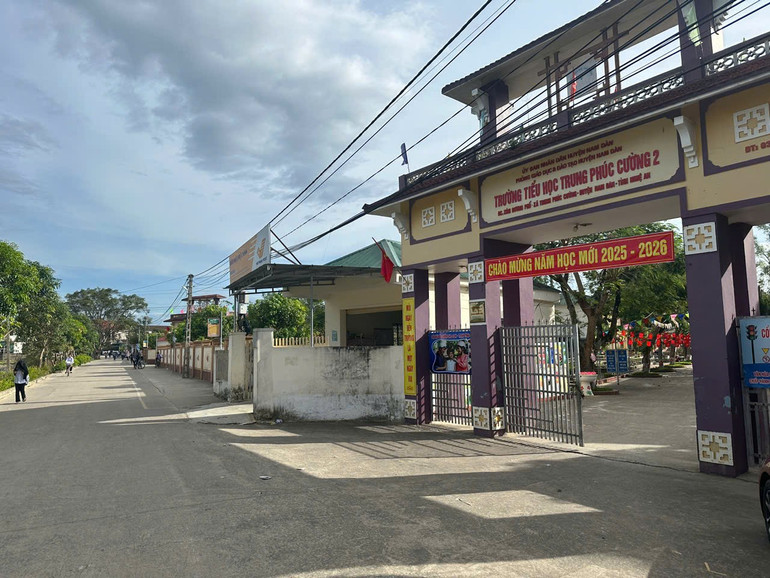 ประเด็นหลักของโรงเรียนประถมศึกษา Trung Phuc Cuong 2 z7003548238087-85d0f18a0870040edb61aeba8b67c42a.jpg