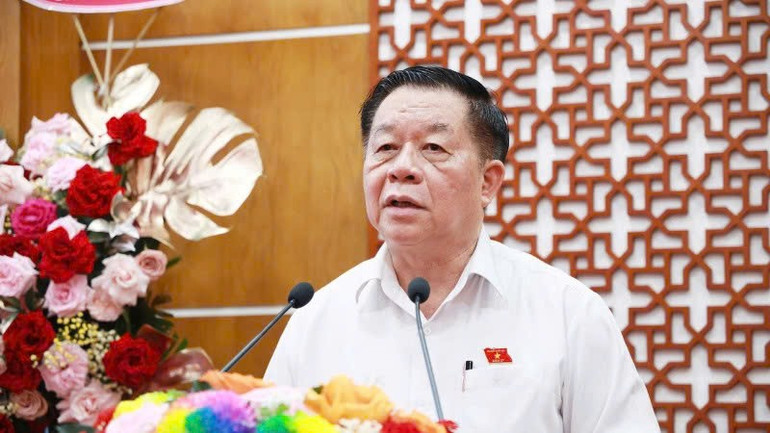Đồng chí Nguyễn Trọng Nghĩa phát biểu tại buổi tri ân. tbtg.jpg