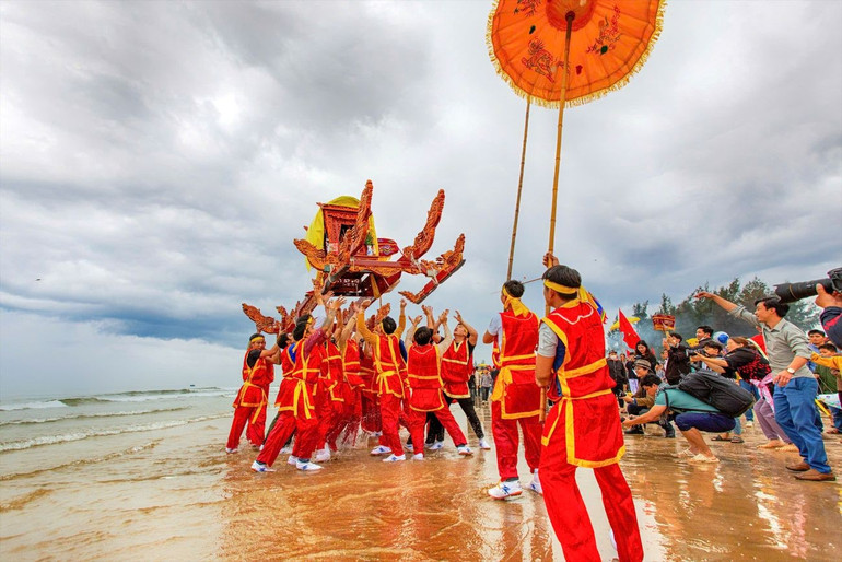 Cuộc thi nhằm khơi dậy tình yêu quê hương, niềm tự hào về những thành tựu phát triển kinh tế, văn hóa, xã hội, cảnh quan thiên nhiên, đặc biệt là con người Nghệ An. (ẢNH: NGUYỄN ĐẠO) z6803332904766-e9e0622f64dfac8a7f3cb5d23fb5e3ff.jpg