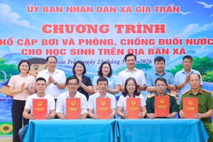 Tại chương trình, các đơn vị đã ký cam kết bảo đảm an toàn trong quá trình tổ chức.