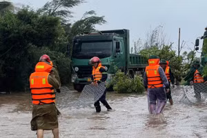 Lực lượng Công an tỉnh Ninh Bình triển khai quyết liệt các biện pháp phòng, chống, ứng phó, hỗ trợ, giúp đỡ nhân dân khắc phục hậu quả cơn bão số 10.
