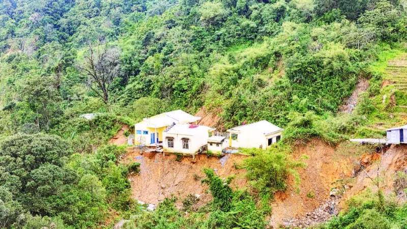 Điểm trường Tak Ngo - Trường tiểu học Ngọc Linh, xã Trà Linh, thành phố Đà Nẵng tan hoang sau những trận lũ cuối tháng 10/2025.