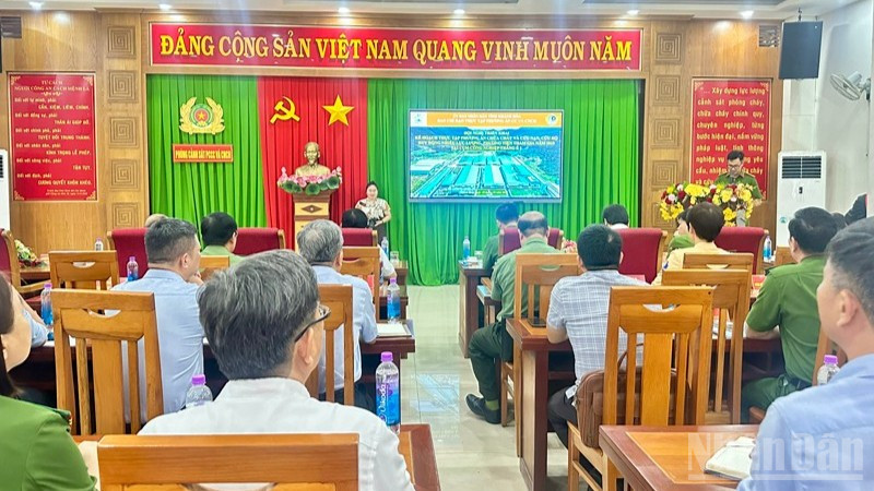 Quang cảnh hội nghị. (Ảnh: NGUYỄN TRUNG)