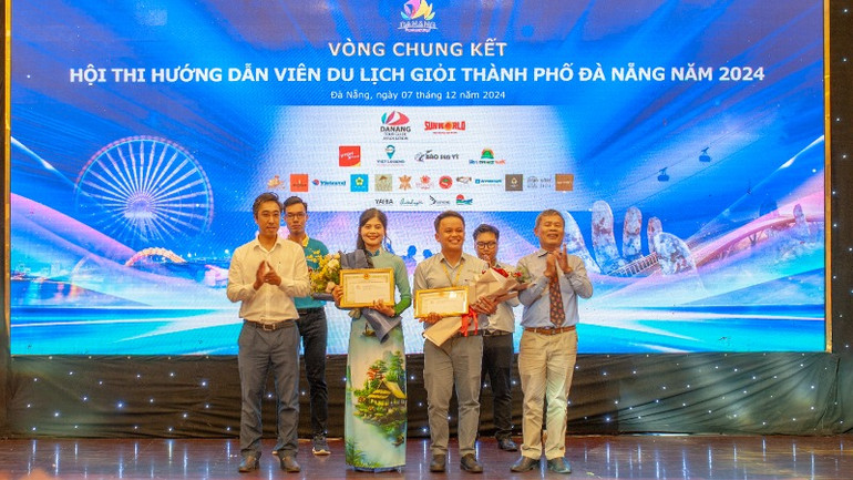 Hai thí sinh đạt giải nhì cuộc thi.